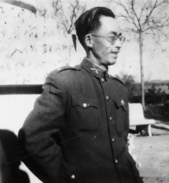 1949年，渡江战役期间出了个未抵抗就投降的师长，正是312师师长李碧光。被抓后