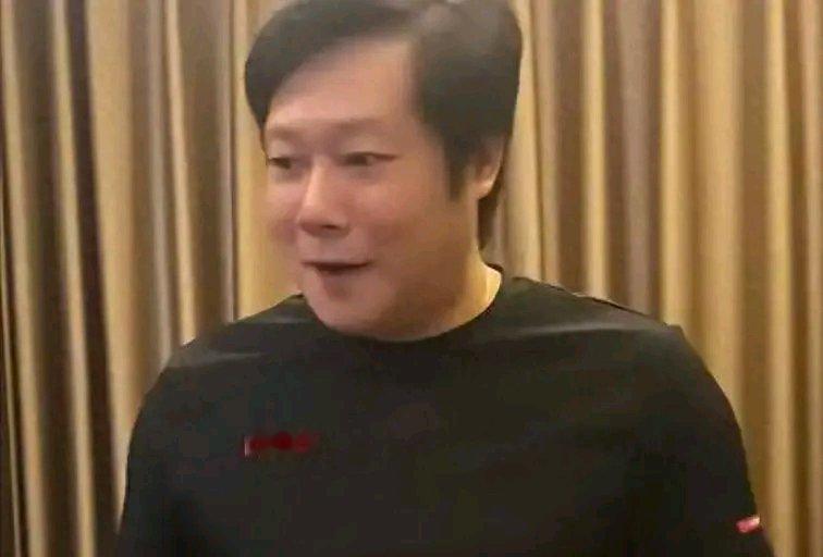 45岁的网红“北京肖哥”去世的消息，让人猝不及防。他本名肖亚宾，一口京腔，视频里