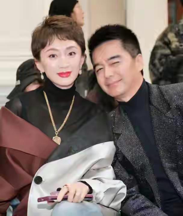 何晴葬礼11天后，令人担心的事情发生了，闺蜜曝光许何离家真相何晴葬礼11天