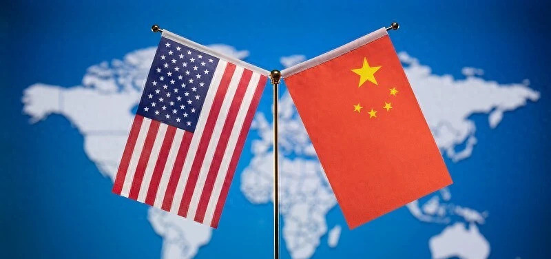 中国站稳了世界变了妈呀！俄乌打仗，美国挥舞大棒，可背后真