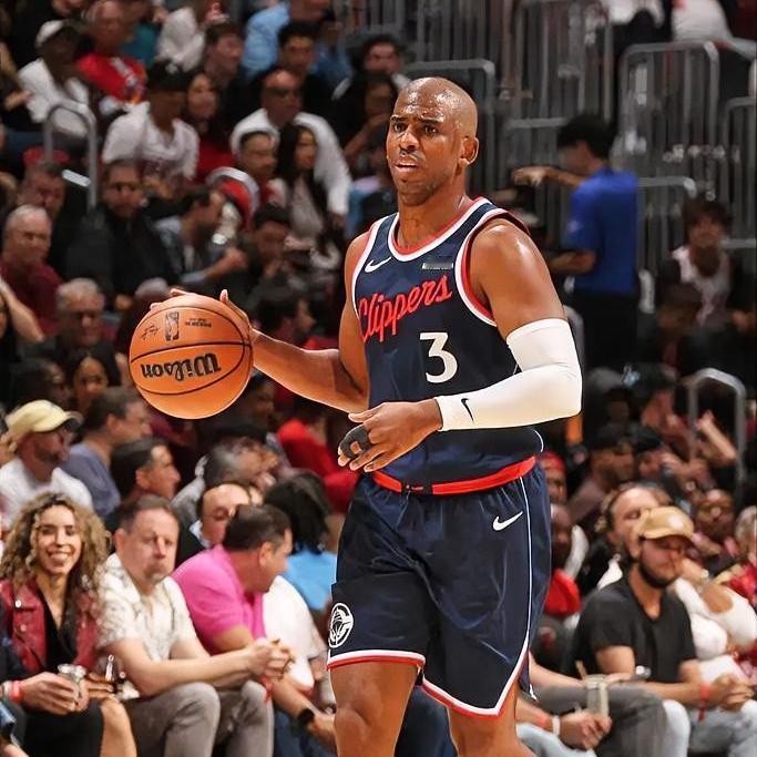 保罗被快船扫地出门，说是得罪了对内某大牌，其实这个人不是哈登，也不是莱昂纳德