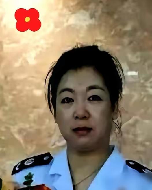 别信什么“冠军家庭”的剧本。​看看孙颖莎她妈。​女儿在新加坡大满贯卫冕，奖金