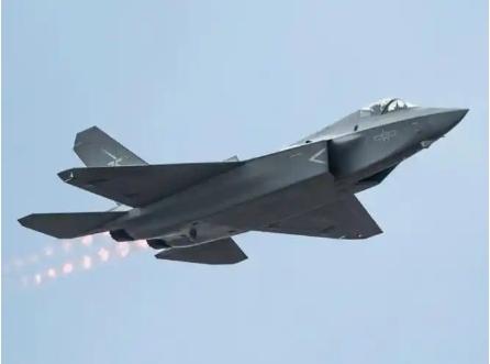 美国国会议员警告不要向印度出售F-35战机，因为印度飞行员训练不足。如果巴基斯坦