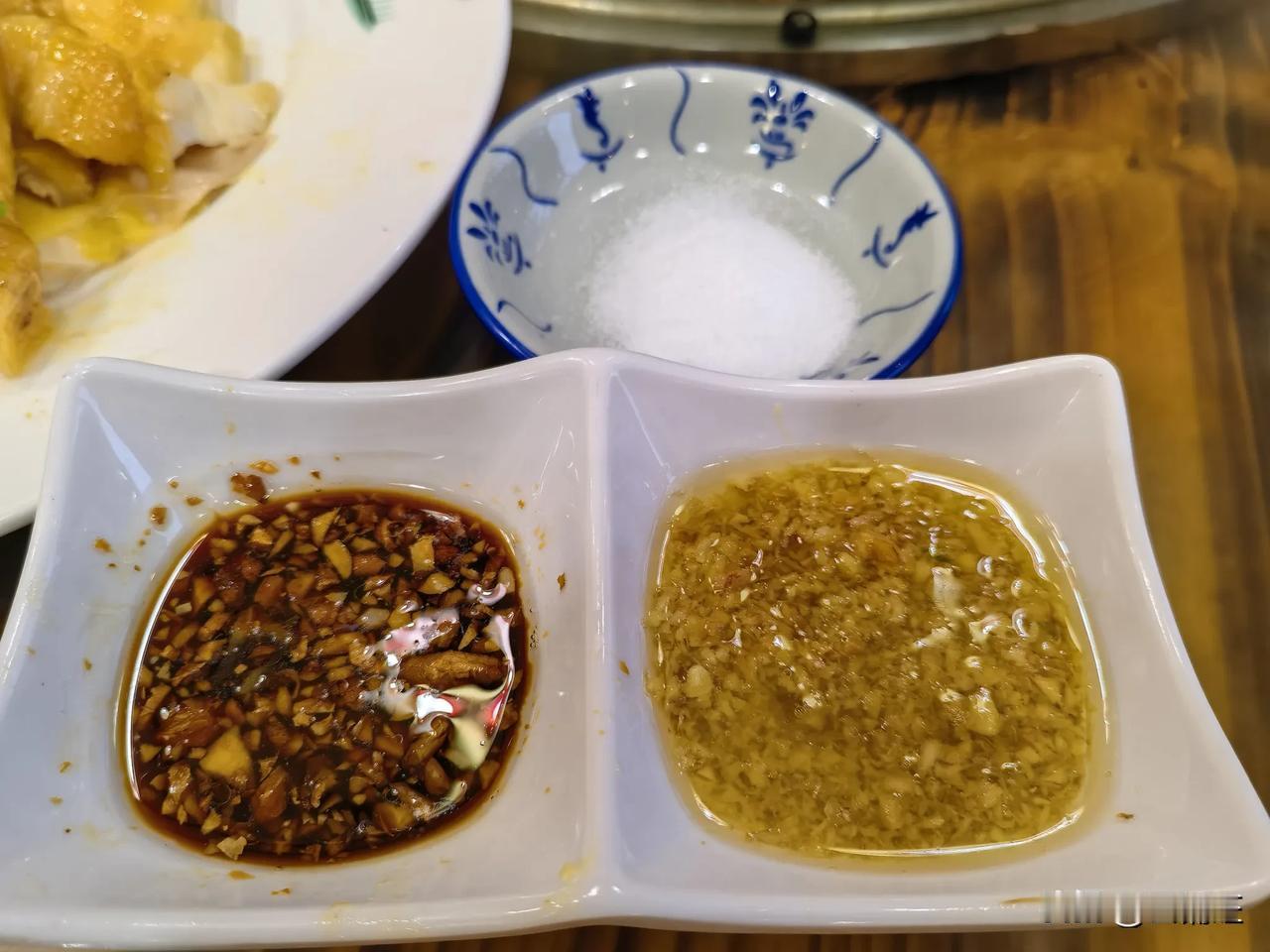 一场美食节目，引起粤菜白切鸡大变革，调味料连盐都上了。浙江卫视一个