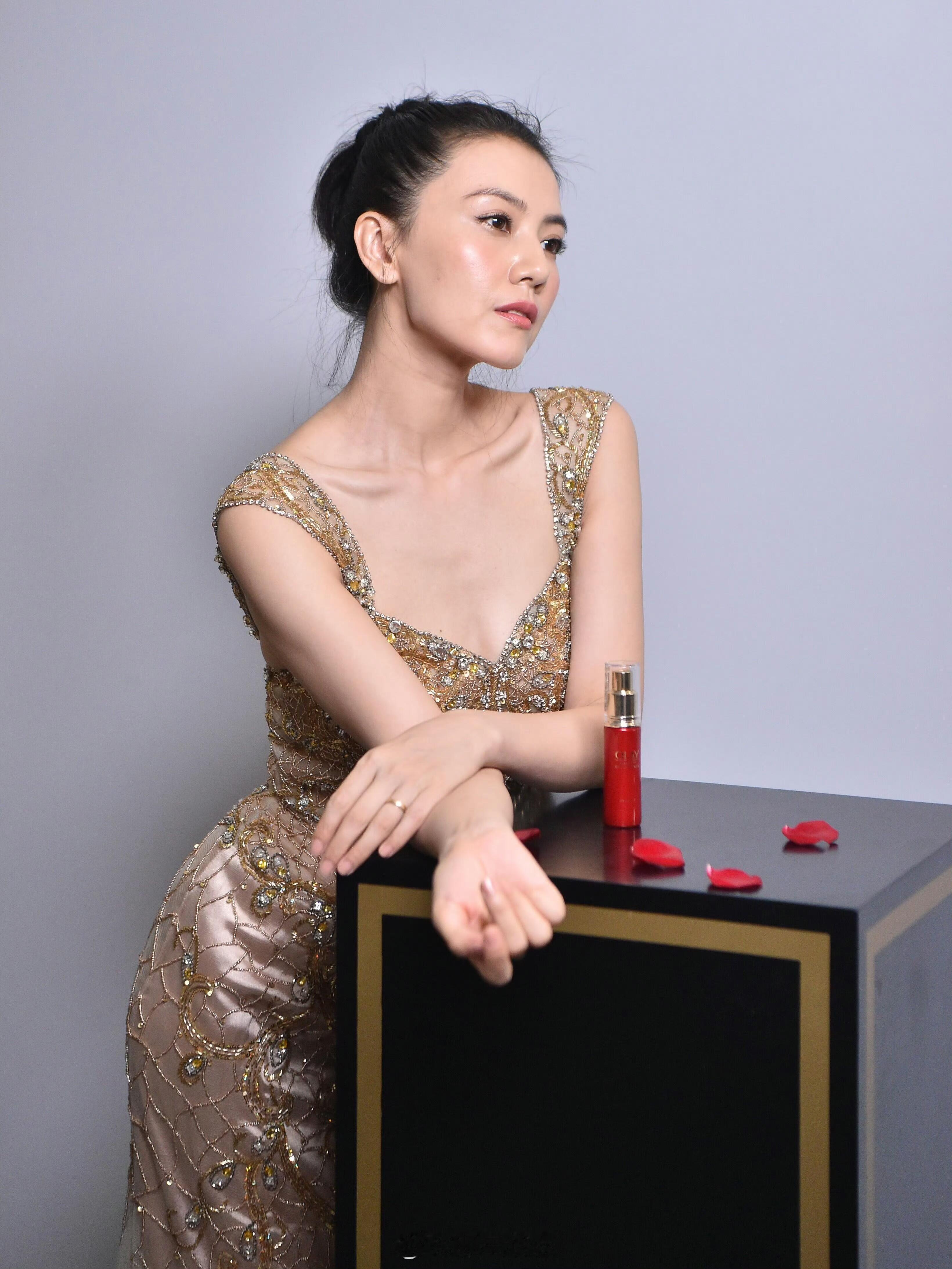 高圆圆广告生图​​​