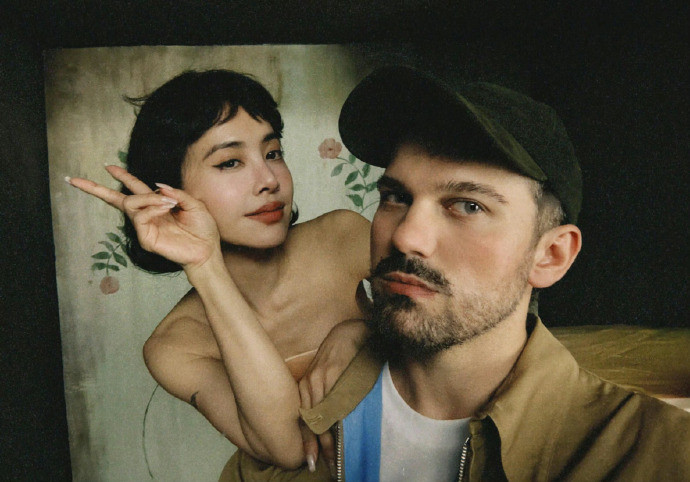 所以当时合照时候蔡依林穿的是这套吗