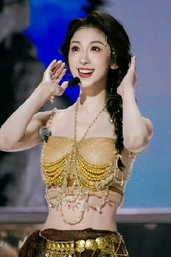 张小婉这腰，真是绝绝子。
