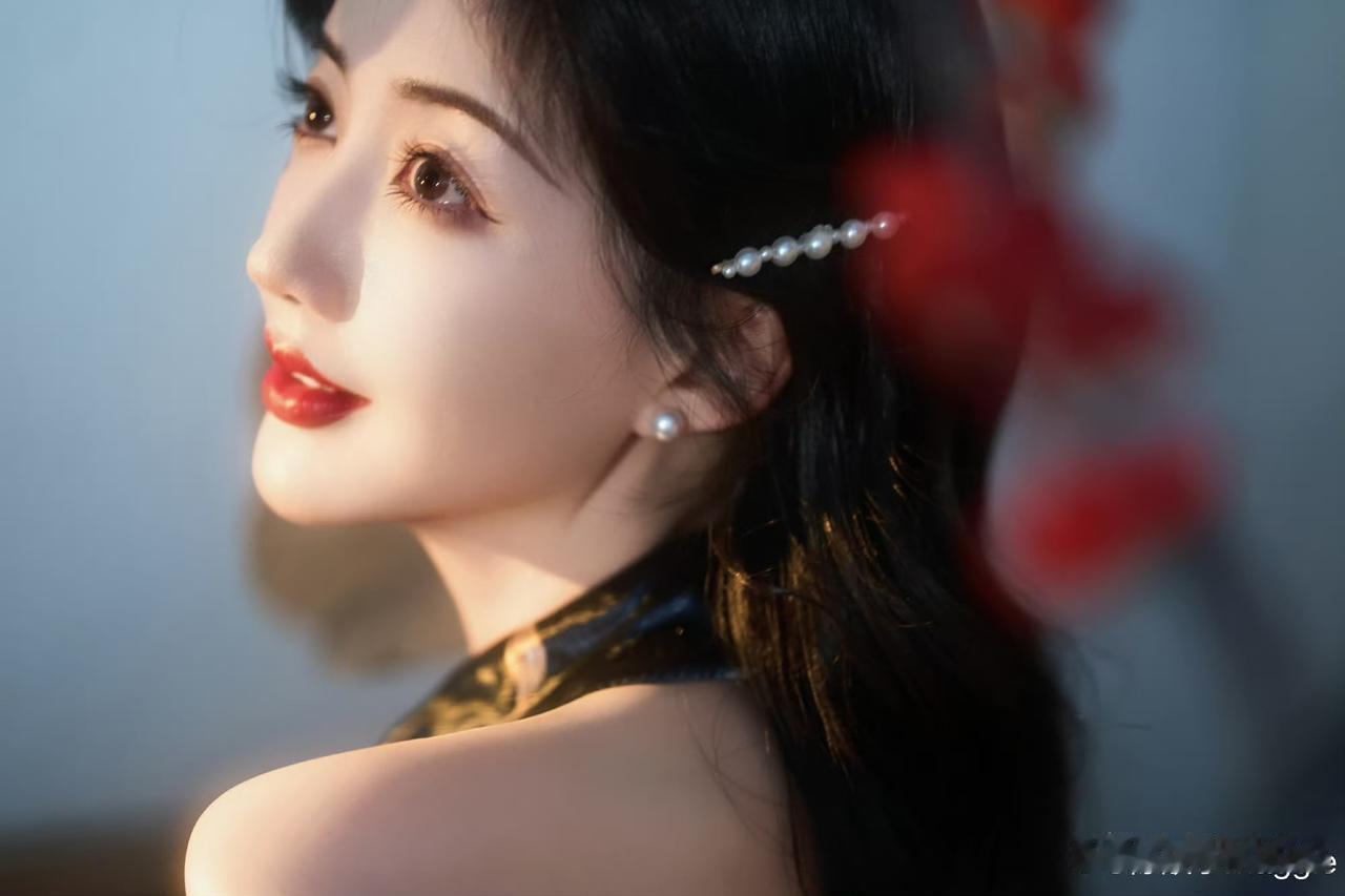 陈欣予旗袍光影琵琶和你