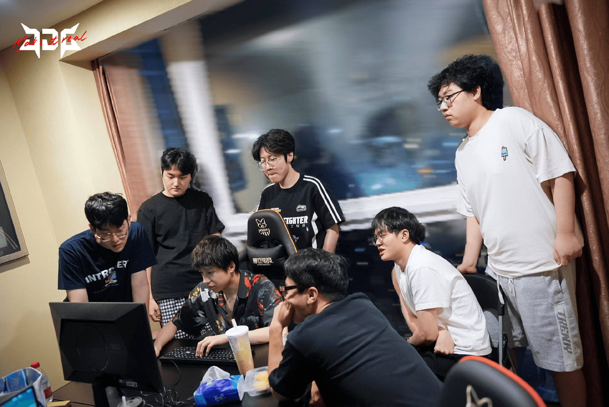 JDG发布训练返图: 努力训练, 明天加油!
