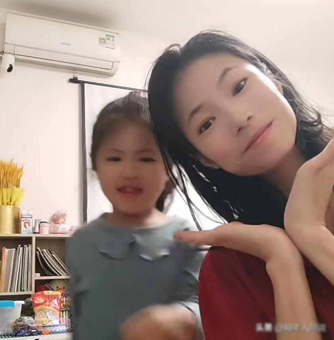 北京一名32岁的幼儿园老师孔张悦，9月25日中午走了，是胃癌，她哥哥在社交平台上