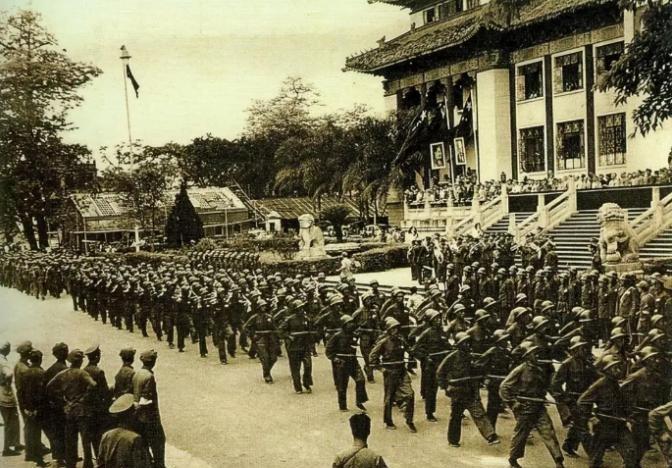 1949年一位年轻战士读报无意间看见15兵团司令员照片，竟惊喜发现对方正是失散多
