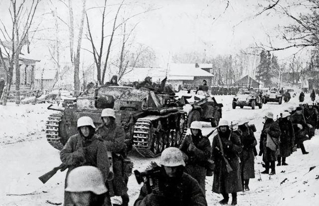 在击败法国后，德军元帅布劳希奇认为苏军兵力只有50～75个师，对小胡子说100个