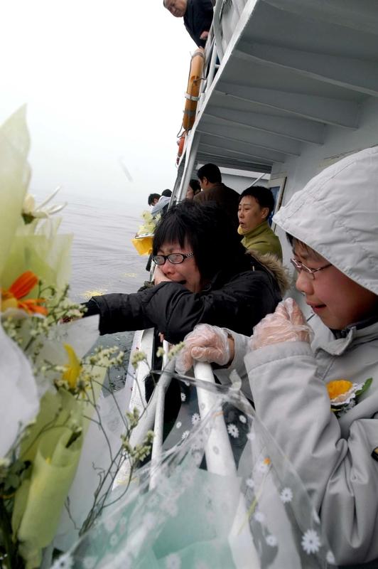 上海这殡葬新政太实在了！2026年1月1号起，沪籍逝者家属选海葬或骨灰