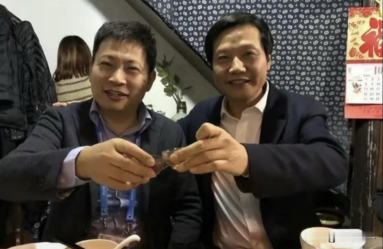 雷军：后来者总有机会！大嘴：让你们永远追不上雷军：我的卖10999元大嘴：