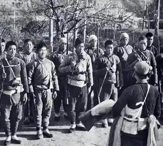 1944年，冈村宁次的侄子山田井马在山东被俘，日军拿出四十多名被俘八路军干部交换