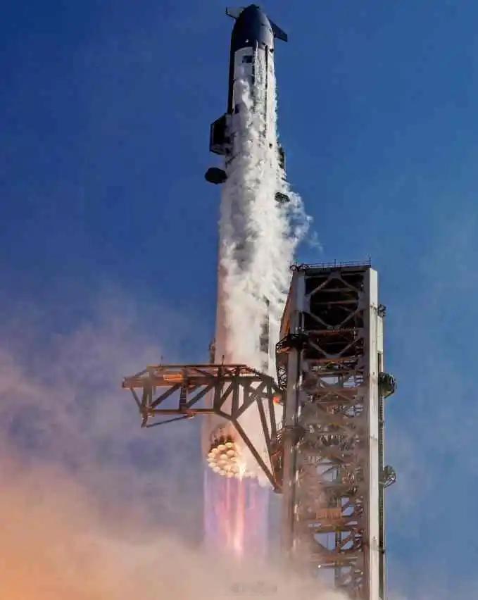 SpaceX上市造富据《华尔街日报》报道，许多现任和前任SpaceX员工持有价值