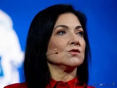 梦中惊魂！德国经济部部长顿歇尔到达乌克兰基辅时，正赶上俄罗斯的导弹砸向基辅！