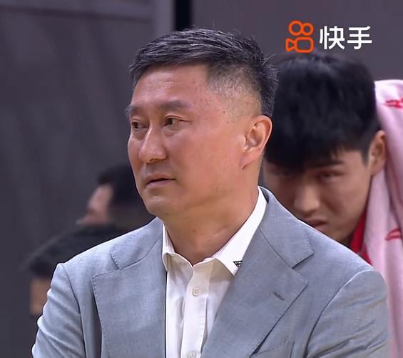 杜锋赛后新闻发布会说的这些话在暗指什么？主场输给辽宁队后，在新闻发布会上杜锋发