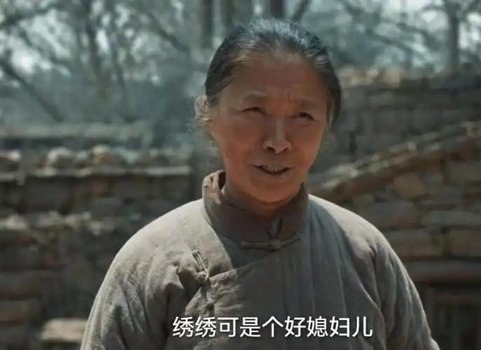 迟蓬，实在不行你就退圈吧！主要是大家都看不下去了，你说说你都66岁了，演技还