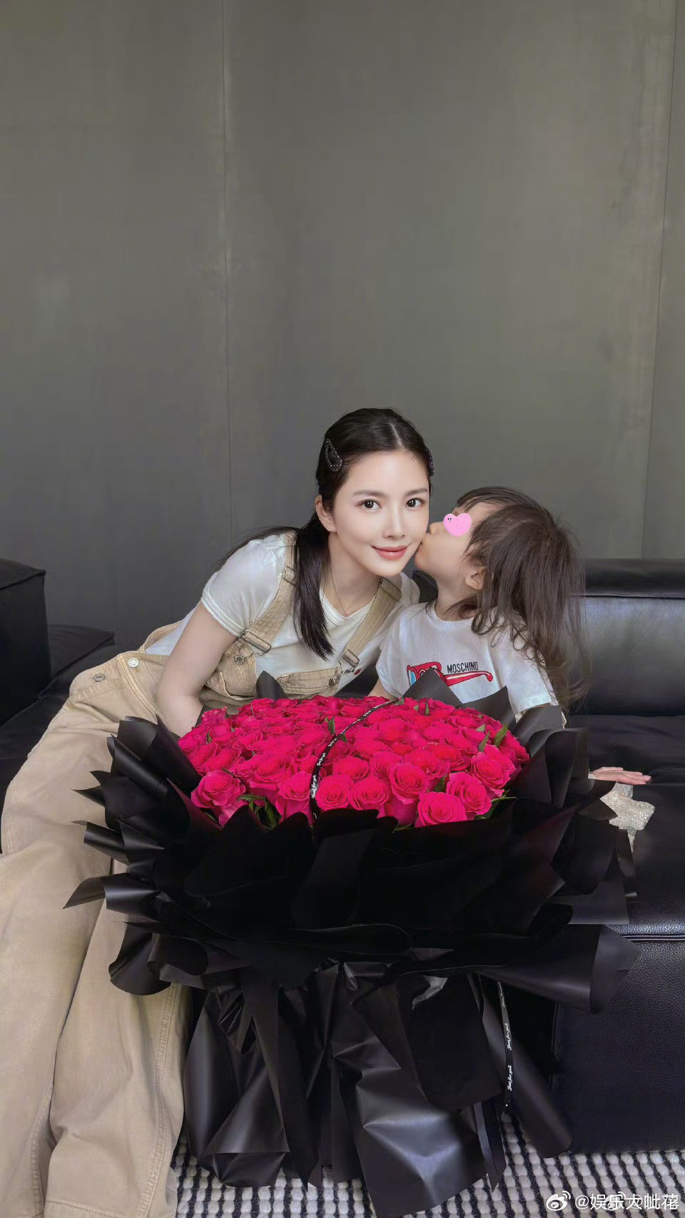 杜淳祝老婆母亲节快乐杜淳晒照祝老婆母亲节快乐杜淳发文祝老婆母亲节快乐～​​​