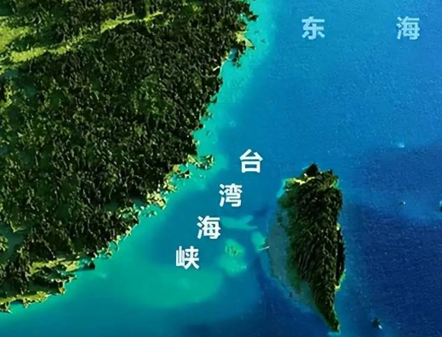 岛内彻底慌了！台媒近日集体破防、疯狂哀嚎，直呼“台湾海峡没了”！只因大陆一波低调