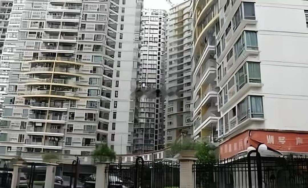 深圳房价十年涨跌记录：2015年：均价32461元／㎡2016年：均价41784
