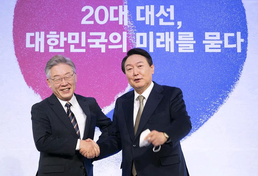 尹锡悦、朴槿惠替金文洙拉票，这本来也是常理之中的事。但是却给自己埋下了雷，李在明