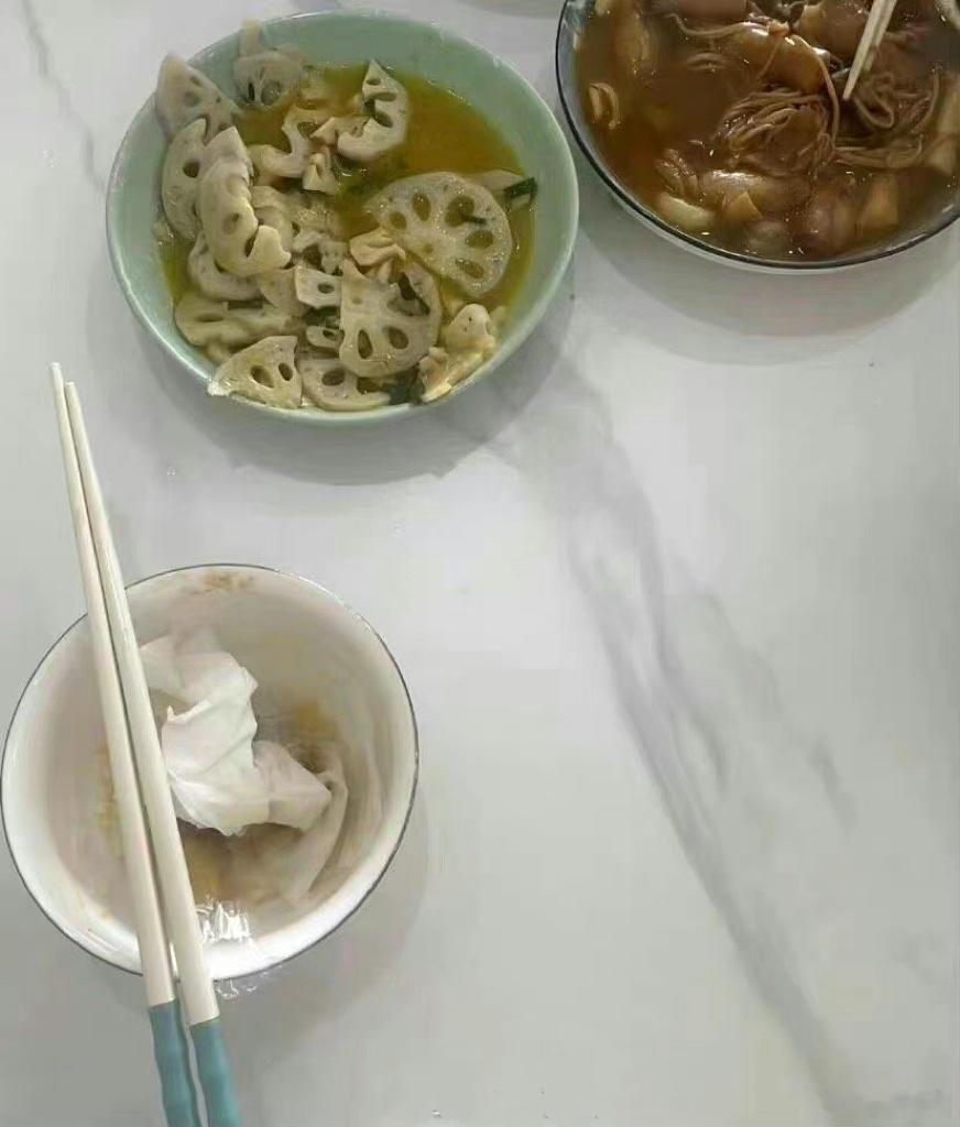 妈妈做的菜难吃死了