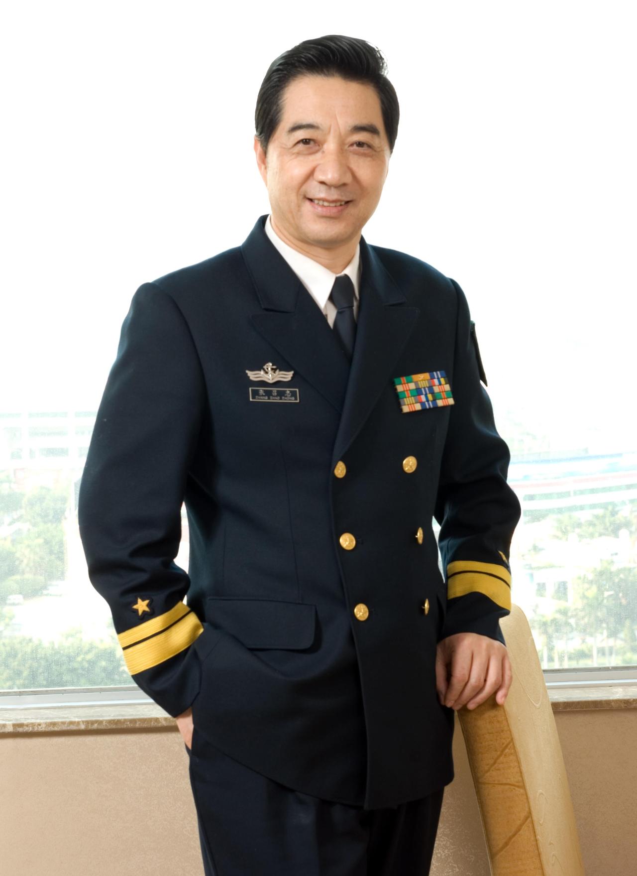 张召忠谈中美差距：20年难赶超背后，藏着比装备更关键的胜负密码2026年