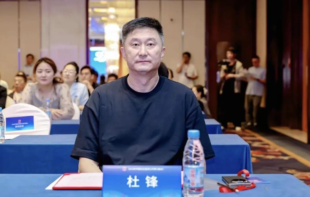 杜锋赴京出席城BA新闻发布会，带队备战全运挑战大！昨天，广东省篮协副会长、广东