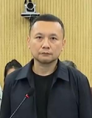 北大副校长被判8年，他有3个特点：1、98年四川文科第一名，北大国际政治专业，