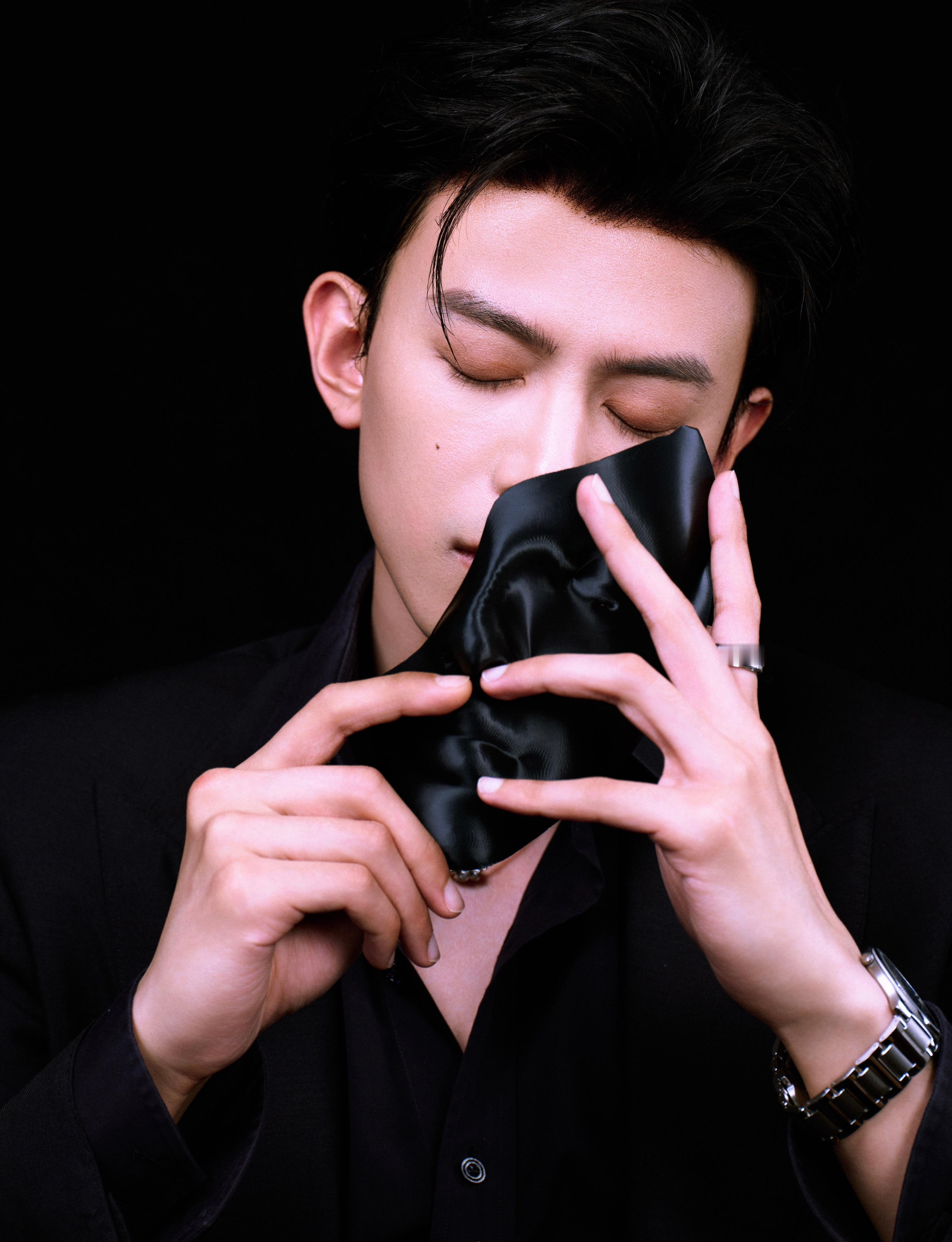 邓凯｜TOMFORDTFBEAUTY魅力型男❤️🖤