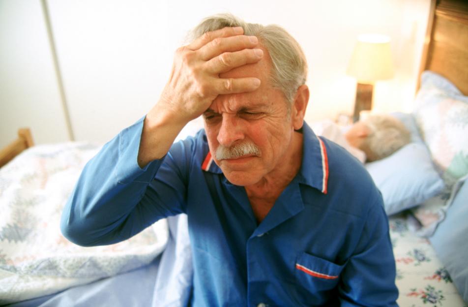 老人频繁头晕，家属以为贫血，检查结果让全家崩溃张阿姨最近总说脑袋发沉，站久了就