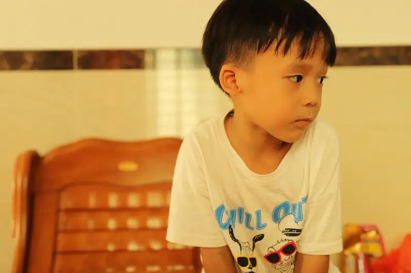 1月19日，山东一位妈妈突然头疼昏厥摔倒在地上，十几秒后被热水烫醒，恢复意识但无