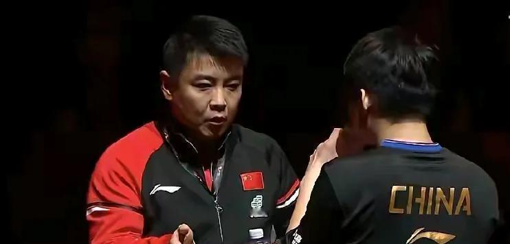 张本智和的吼声，从来不是情绪。那是计算。他撕开对手节奏的匕首。你以为是噪音