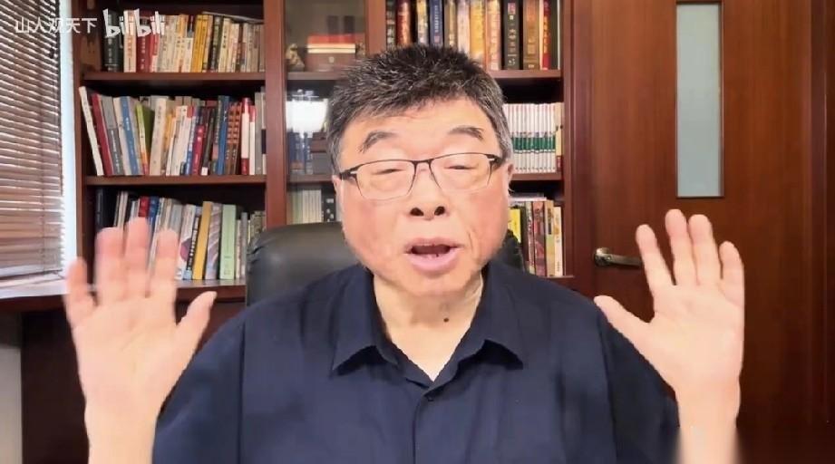 郑丽文从大陆回台湾，赖清德还敢不敢对郑丽文动手？有人说：给他仨胆！什么意思？这意