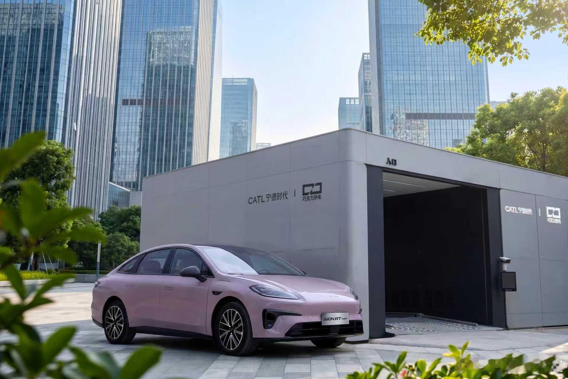 在92号汽油逼近8元/L的时代，你是否已经为高昂的出行成本而焦虑？今天就有一位9