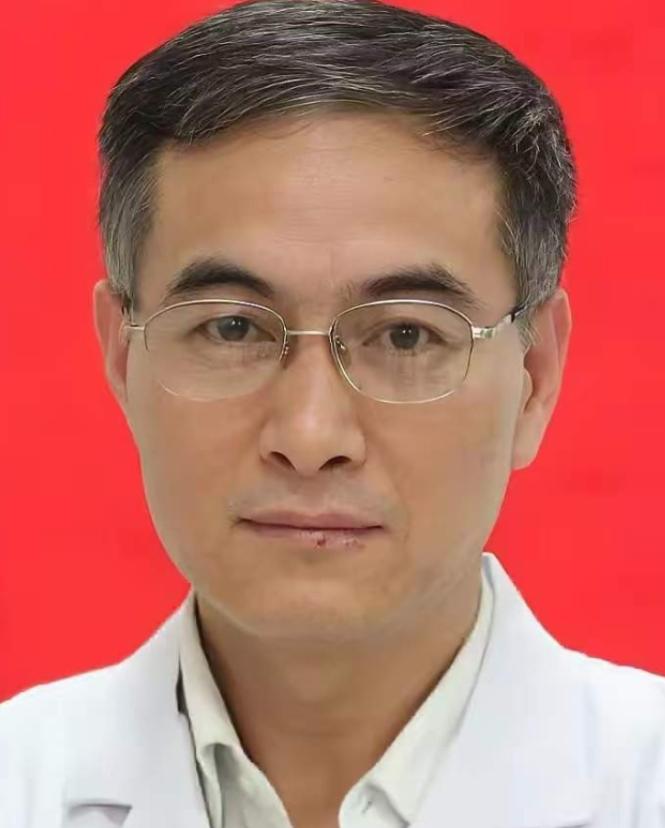 医生王福建到底有多可恨！农民工工地被绞断四根手指，全家砸锅卖铁凑了14万救命钱做