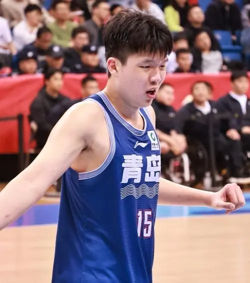 第三节还剩 7 分钟，所有人都以为他要重蹈