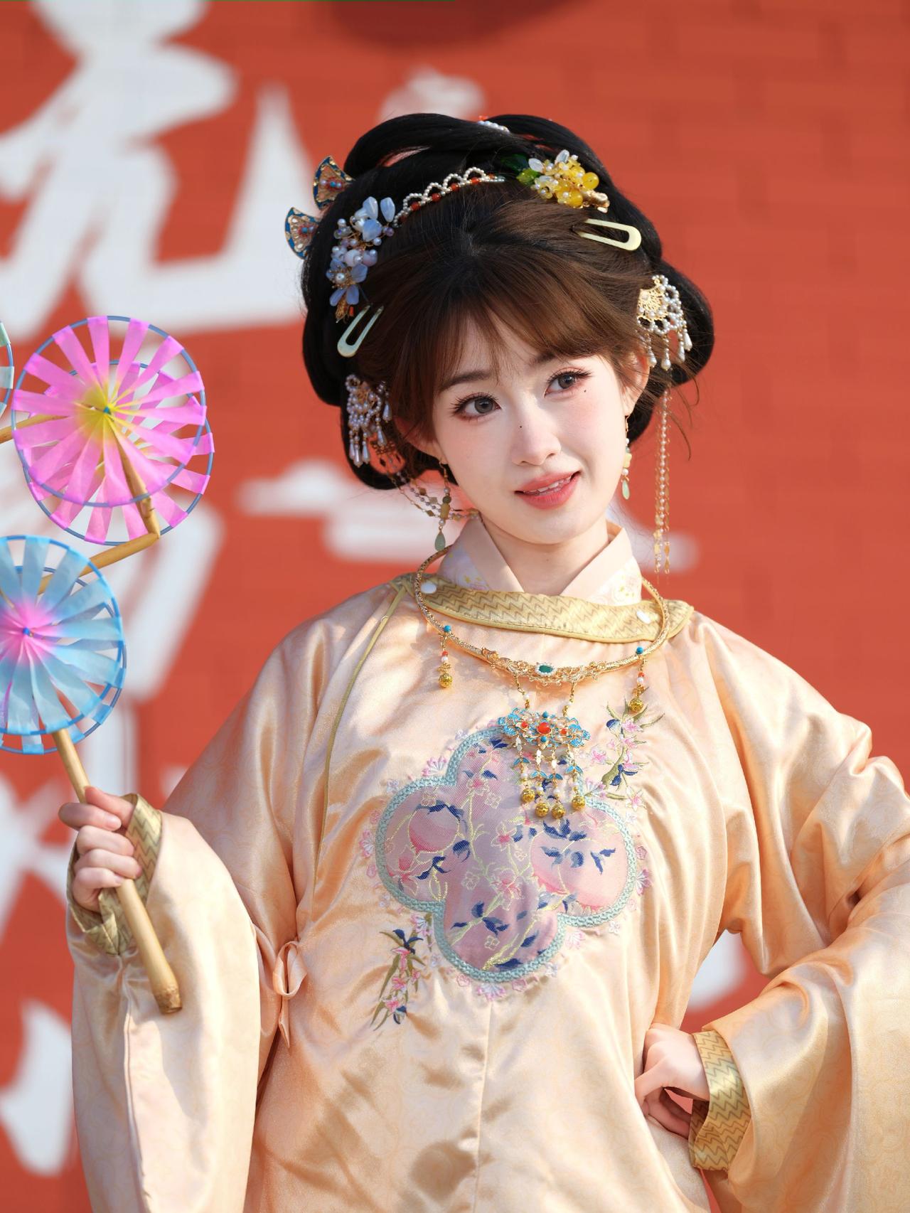 国风大典东方美学血脉觉醒春天和汉服相遇到底有多美软萌古风写真拍同款