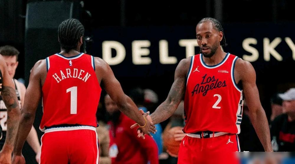 目前快船难题很好解决小卡去热火去换罗齐尔+维金斯+哈克斯柯林斯换德罗赞大洛