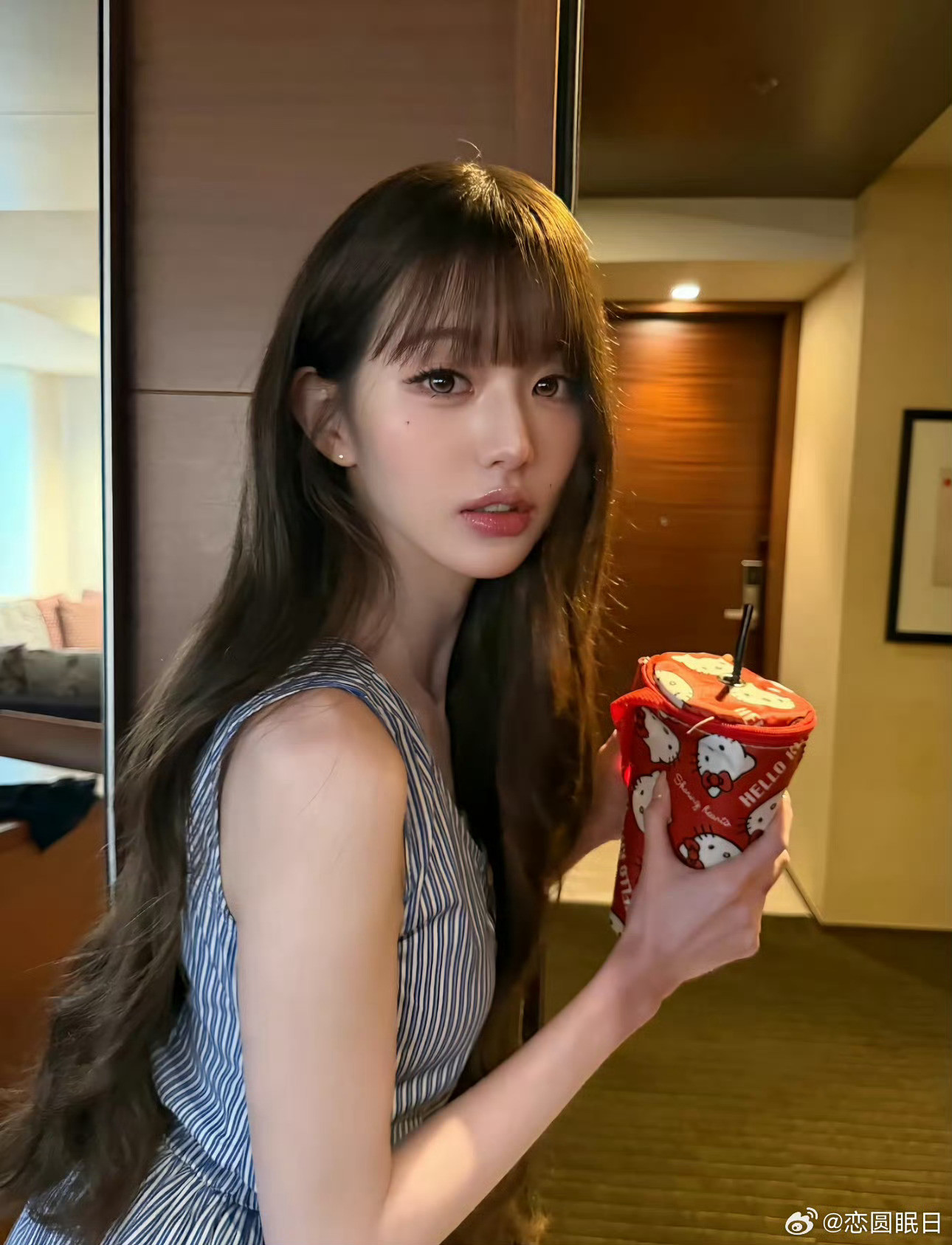 张元英嘴唇变化什么时候也能对男明星这么严苛这么就是逮着美女不放只是笑和不笑的区