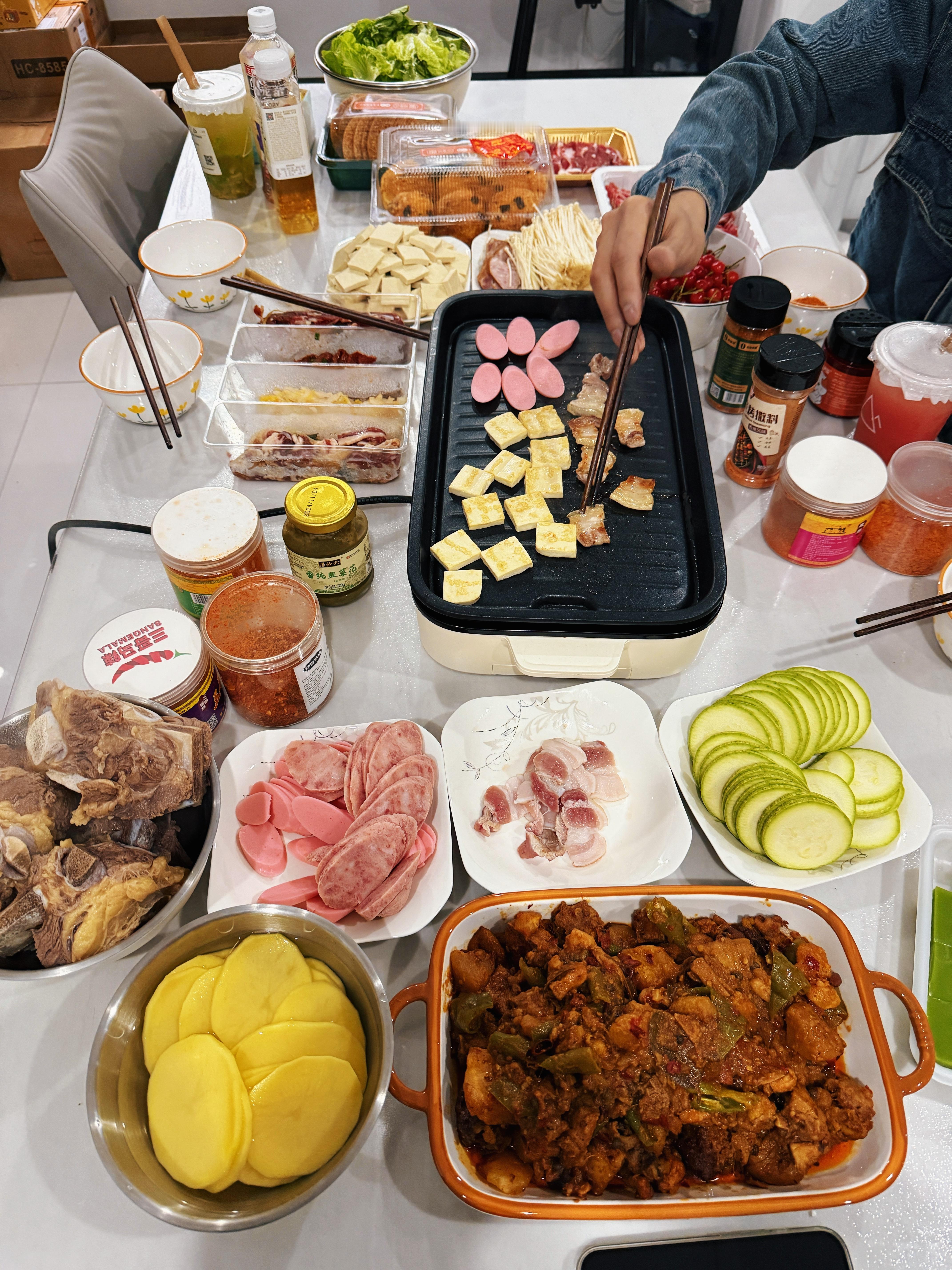 还是烤肉方便哈​​​