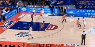 上海久事球星张镇麟的身体素质真是太夸张了！在今天上海久事主场迎战江苏肯帝亚的比赛