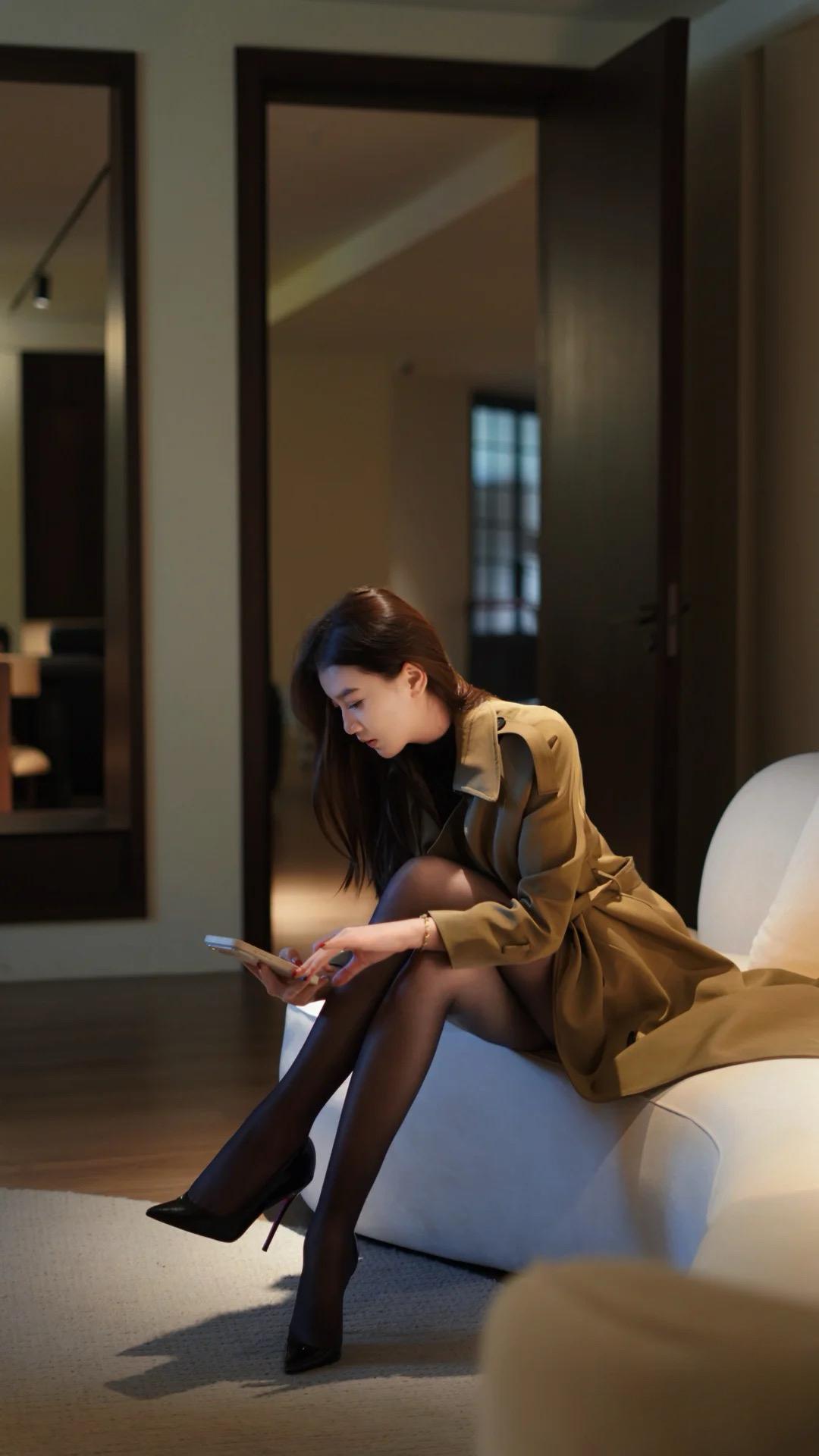 优雅都市女郎，时尚穿搭指南