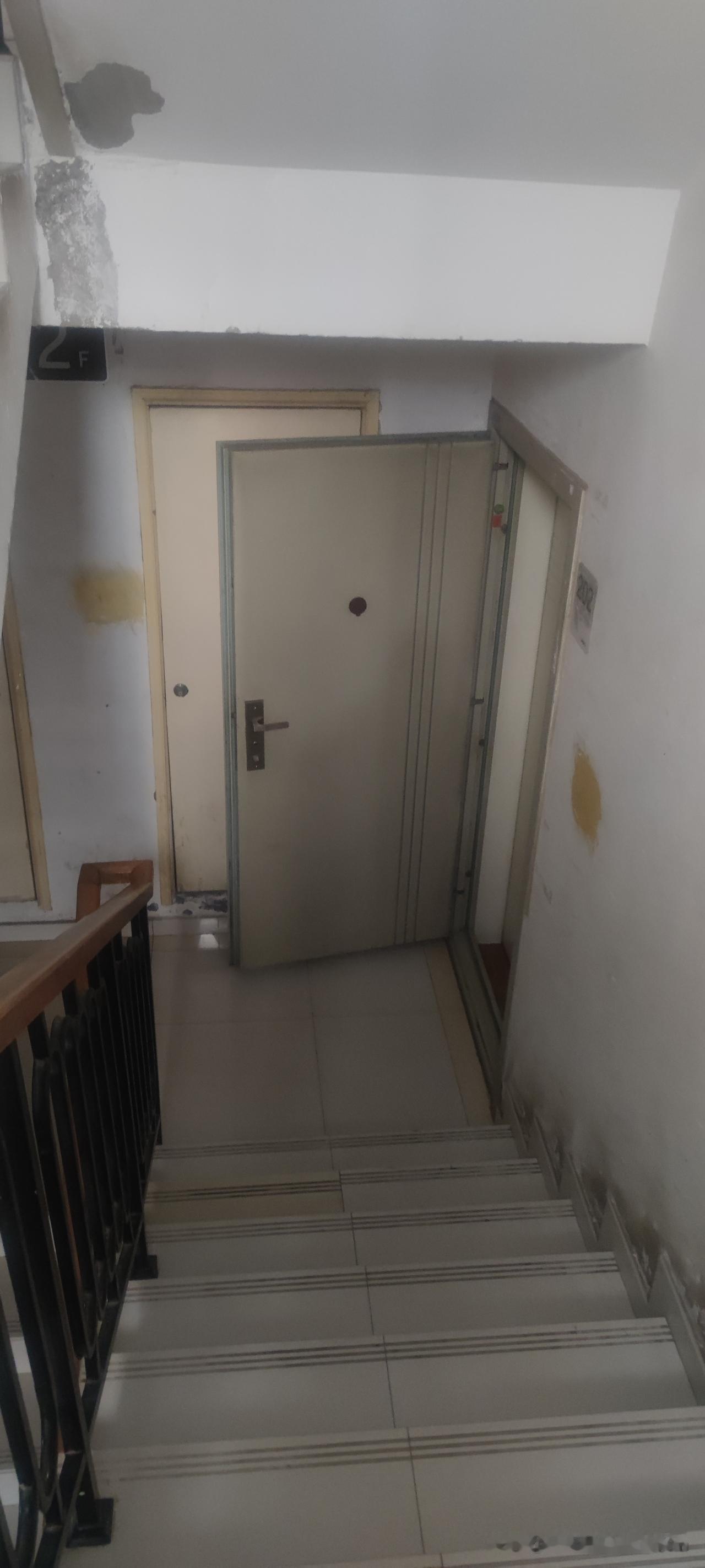 结了婚尽量不要和父母住在一起今天二楼的邻居拉着我诉苦，她老公把爸妈接来过冬