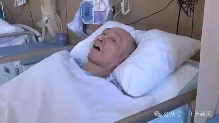 这个人在医院躺了7年半，无人知道他是谁，他2018年6月被警察和120送到句容市