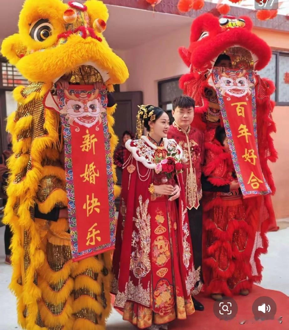 原来江苏女排吴晗嫁的是他[呲牙笑]没错，新郎就是江苏女排陪练周立迎。两个人在比赛