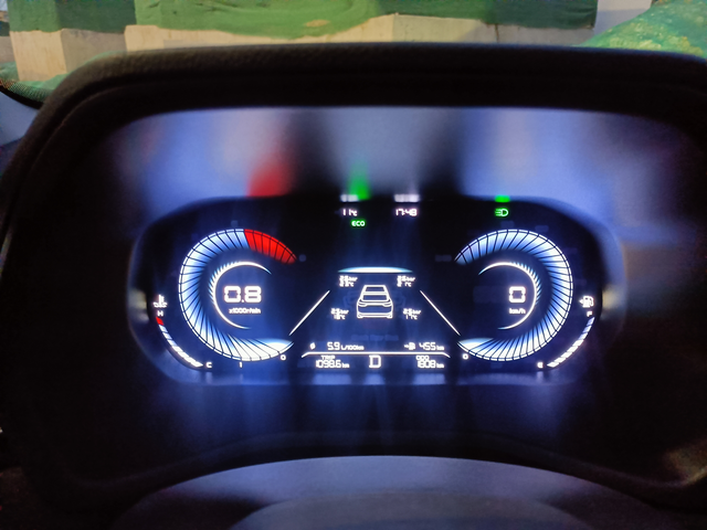 5-40矿物油更换成5-30全合成感受首保换的是矿物油，油耗6.4，前几天换成