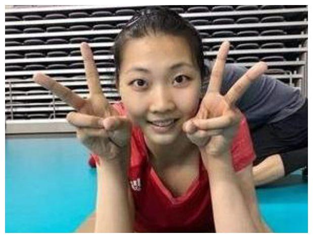 女排姑娘袁心玥的身高是个谜她可能不太愿意承认两米多